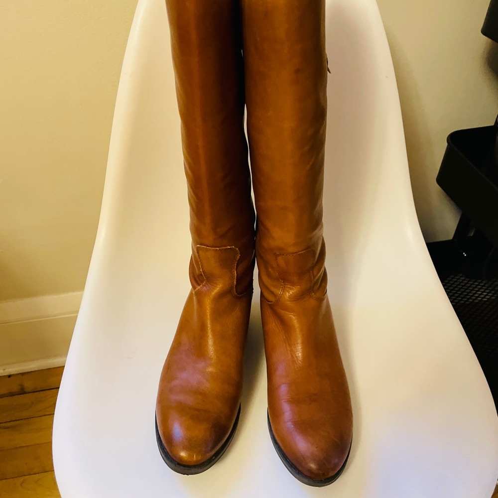 Beautiful brown Sam Edelman riding boots